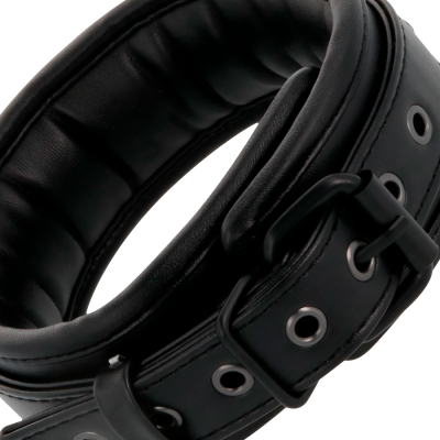 DARKNESS LEATHER AND HANDCUFFS BLACK - D-221255 - Dona Pimenta