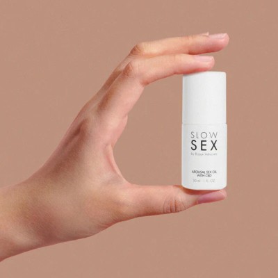 BIJOUX SLOW SEX - ÓLEO DE MASSAGEM SEXUAL COM CBD 30 ML - D-237680 - Dona Pimenta