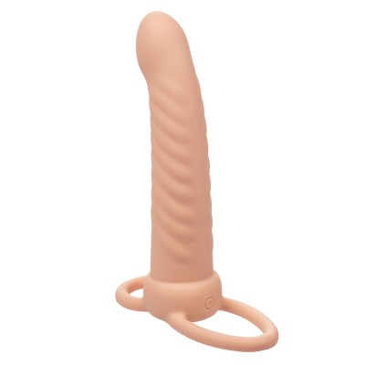 CALEXOTICS - MAXX RIBBED DUAL PENETRATOR 10 VIBRAÇÕES CARNE - D-241457 - Dona Pimenta